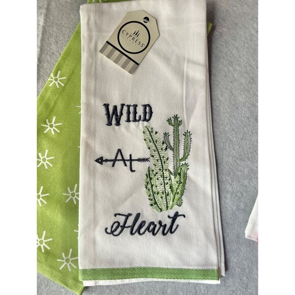 Cypress Set Of 4 Cactus Embroidered Cotton Tea Towels 18x24 & 26x19 Gift NWT - Picture 2 of 7